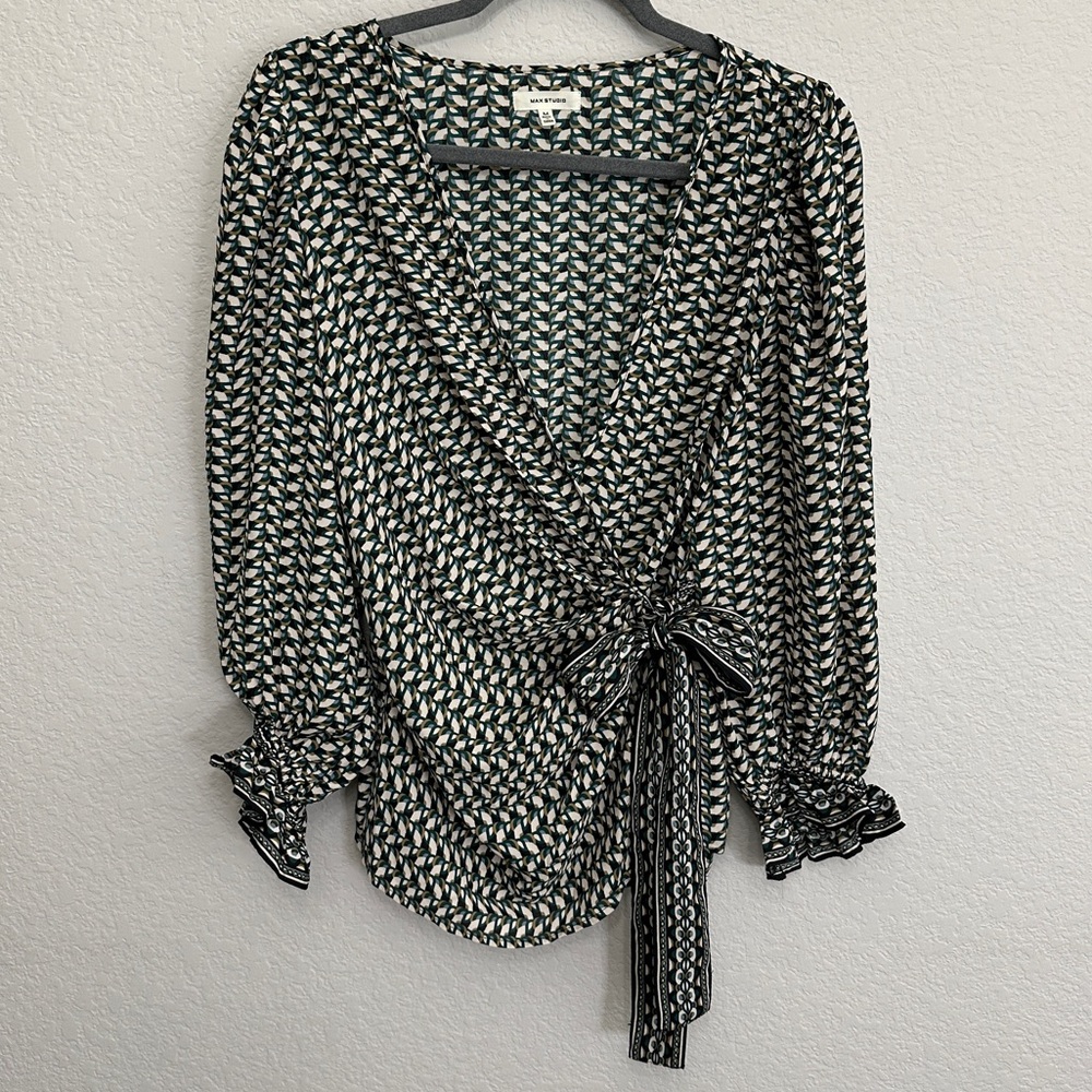 Max Studio Y2K top Patterned Wrap Blouse 3/4 Sleeve women’s office dressy size M